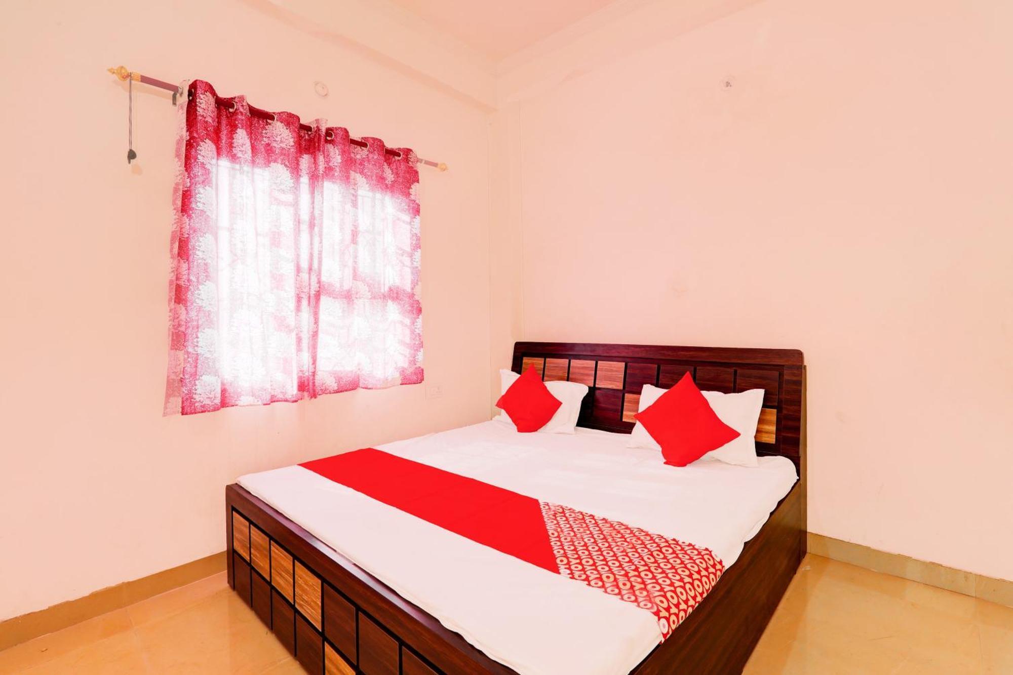 Oyo Flagship Shine Hotel Chinhat Extérieur photo