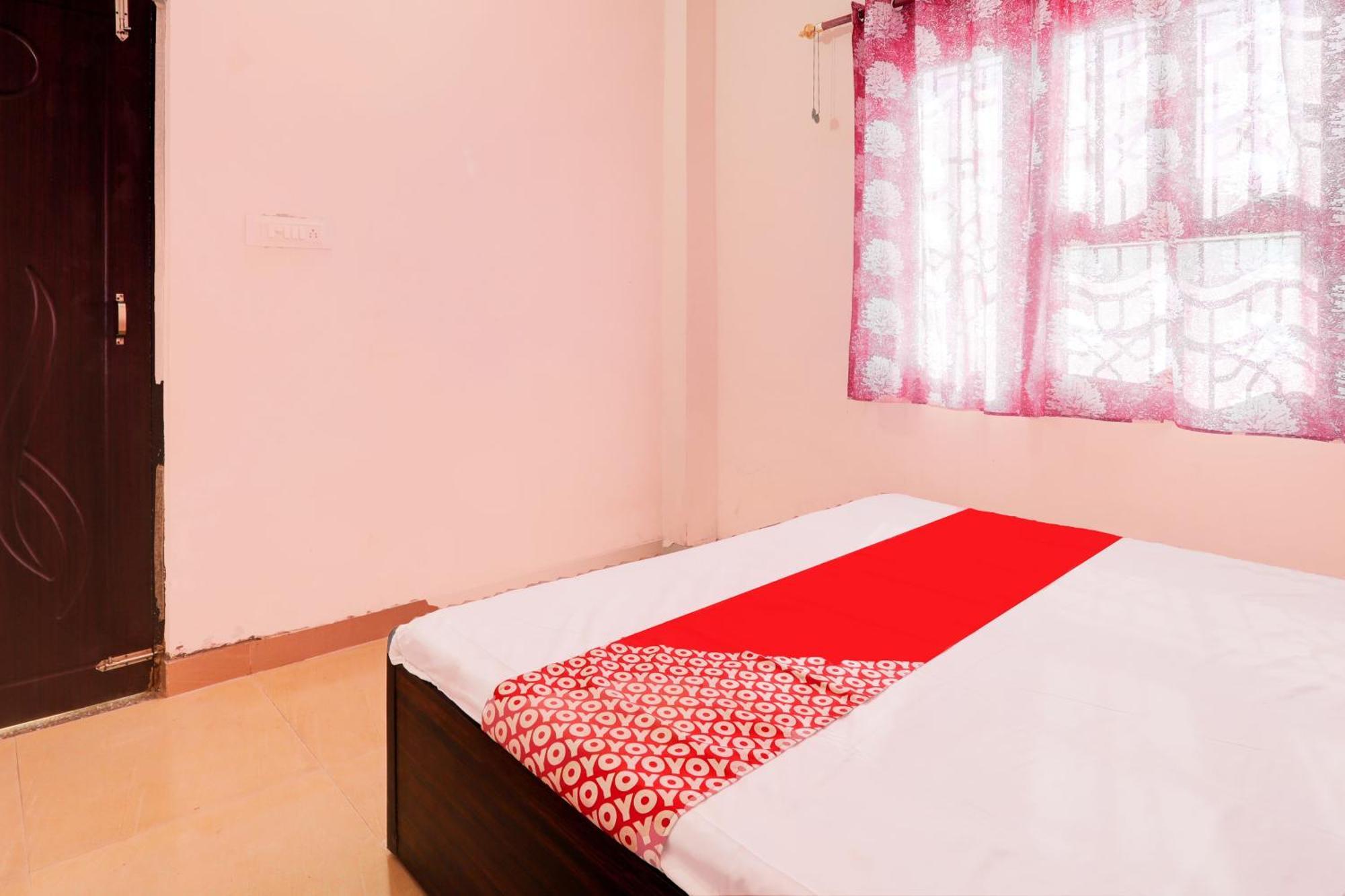 Oyo Flagship Shine Hotel Chinhat Extérieur photo
