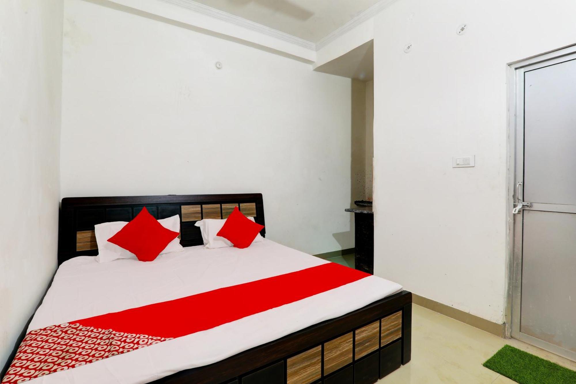 Oyo Flagship Shine Hotel Chinhat Extérieur photo